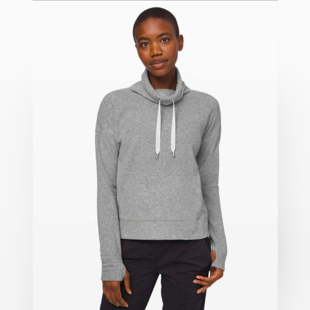 Lululemon Go Forward Pullover.  Size 6🤩